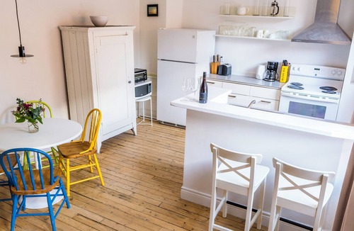 La Cite-Limoilou Apartment | Perfect suite for Quebec City visit - wth easy parking
