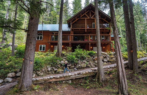 Craigellachie Cabin | Perry River Lodge, a Riverside Retreat