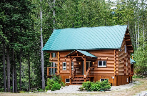 Craigellachie Cabin | Perry River Lodge, a Riverside Retreat