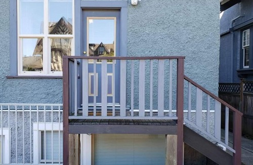 Fairfield Apartment | Petal Studio near DT, Free Parking