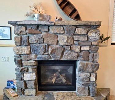Eagle Terrace Bed & Breakfast | Pika's Place Bed and Breakfast