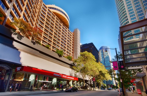 Coal Harbour Hotel | Pinnacle Hotel Harbourfront