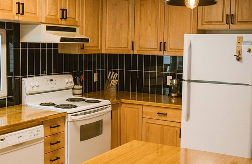 Port Renfrew House | Pointless Break - Renfrew Getaway House W/Sauna - 7320 Pacheena Rd