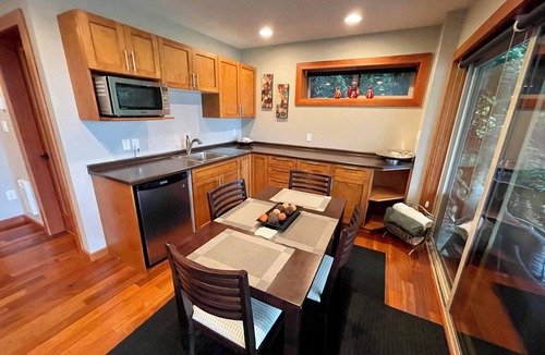 Otter Point House | Points West Oceanfront Resort 2 Bed Ocean Point Suite