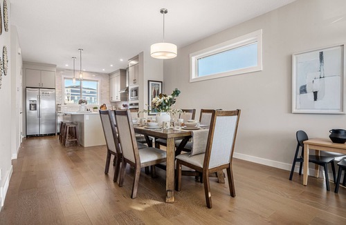 Keith House | Pond View ·Lux Home ·Central AC· Garage· Banff 1hr