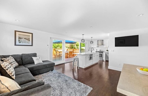 Ocean Bay Park House | Poolside Chic by the Sea