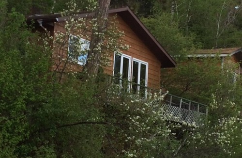 Kenora Cabin | Portage Lodge - Cabin #10 (4 people) - Kenora, Ontario, Canada
