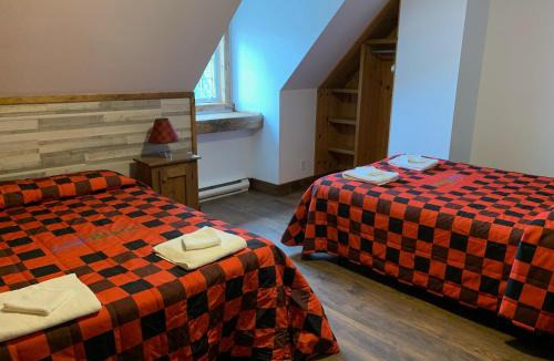 Saint-Alexis-des-Monts Cabin | Pourvoirie du Lac Blanc