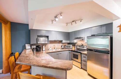 Blackcomb House | Powderhorn 205 by Outpost Whistler