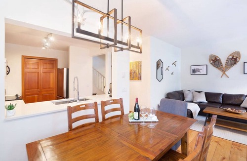 Village North Villa | Premium 2BR Townhome- HotTub,Pool, Free parking,AC