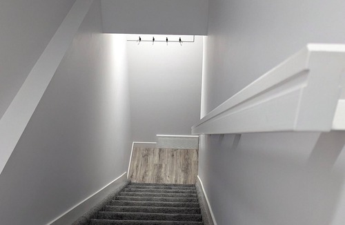 Southwest Edmonton House | President's Choice: Spacious 1-Bedroom Basement Suite with Fireplace