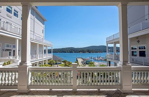 Sooke Hotel | Prestige Oceanfront Resort, BW Premier Collection