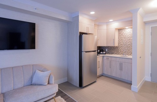 Prince George Hotel | Prestige Treasure Cove Resort