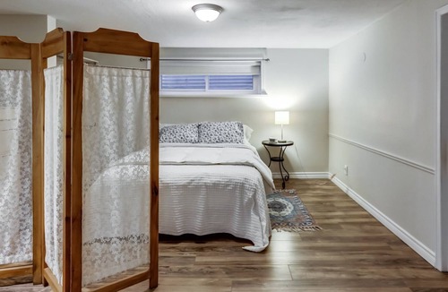 Unionville Apartment | Prestiqe Unionville/Renovated Furnished Suite