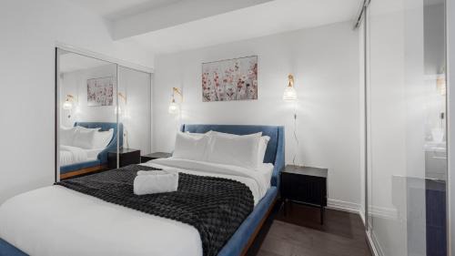 Garden District Apartment | Prime Location 1BR with Queen Bed - Near Dundas Square