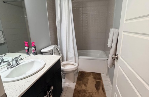 West Edmonton Bed & Breakfast | Prime Location 2 bedroom Basement Suite ideal for families and groups.