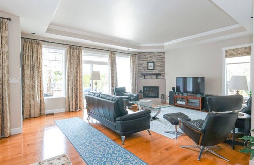 Cowichan Bay House | Pristine Rancher 3 bdrm rancher detached gym hot tub min to Cow Bay