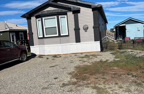 Division No. 3 House | Private 1 bedroom and bathroom rental in owner occupied property