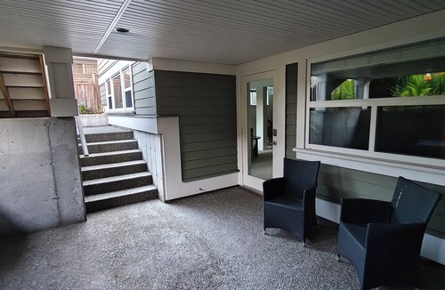 Surrey Apartment | Private 1100 sq ft King Suite 4 Min to East Beach Sleeps 4