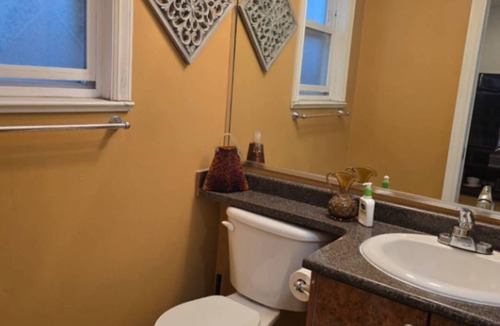 Killarney House | Private 1BR Guest Suite in East Vancouver