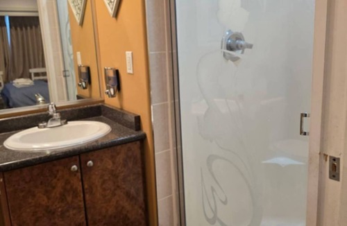 Killarney House | Private 1BR Guest Suite in East Vancouver