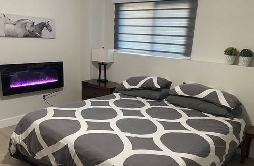Delta House | Private and modern 2 bedrooms in sunny Tsawwassen