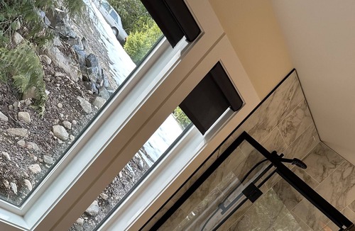 Shawnigan Lake House | Private Brand New Guest House