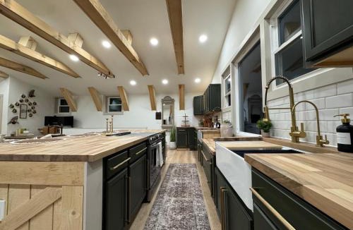 Painted Post House | Private Countryside Retreat