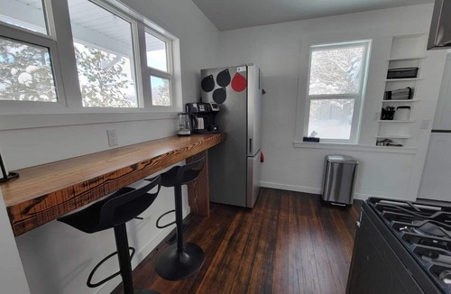 Nelson House | Private cozy Nelson long stay home with stunning views