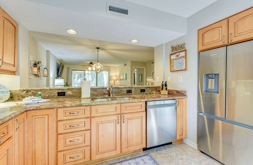 Arcadian Shores Condo | Private Deck & Pool Access: Myrtle Beach Getaway!