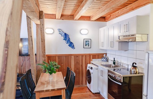 Ucluelet Cabin | Private Hot Tub - Covered ⎮ Oceanfront Cabin With Stunning Views! ⎮Sea Glass