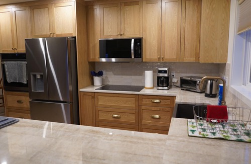 Snow Pine Estates Ski Chalet | Private Large Chalet True Ski-In Ski-Out Perfect Location, Family/Pet Friendly