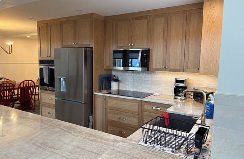 Snow Pine Estates Ski Chalet | Private Large Chalet True Ski-In Ski-Out Perfect Location, Family/Pet Friendly