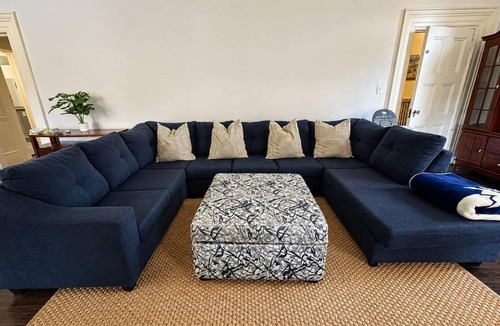 Cobourg House | Private Pool Retreat 6BR 3.5 BA BBQ and Firepit