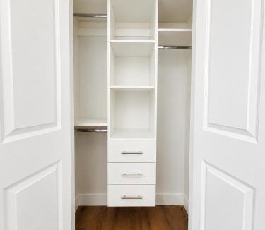 Kitsilano Bed & Breakfast | Private Room in Shared West Side Home near UBC