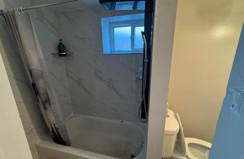 Malton House | Private Room Near Airport D39