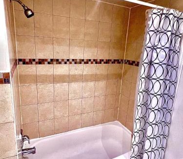 Malton House | Private Room Near Airport D1