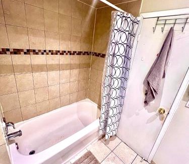 Malton House | Private Room Near Airport D1