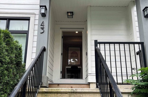 Guildford Apartment | Private Room With Own Entrance