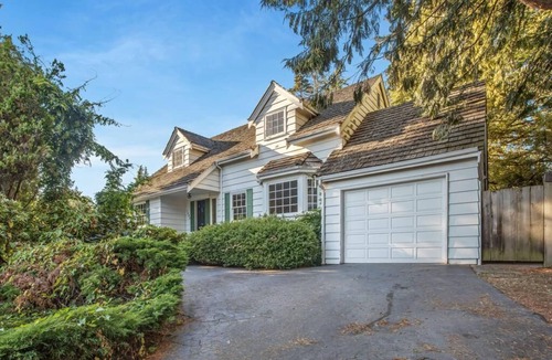 Kerrisdale House | Private Stay Close To Airport & Downtown
