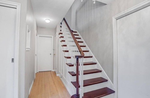 Kerrisdale House | Private Stay Close To Airport & Downtown