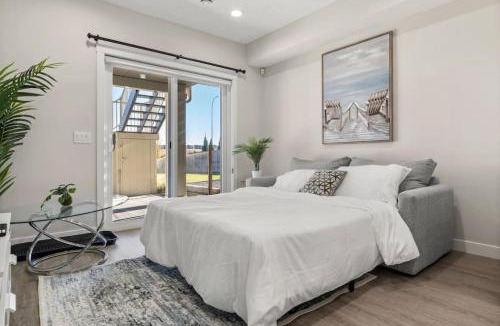 Sage Hill Apartment | Private Suite for Couples Friends and New Families