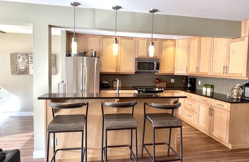Ucluelet Condo | PROMO 5% WEEKLY AND 5% MONTHLY DISCOUNT! Family Friendly Waterfront condo