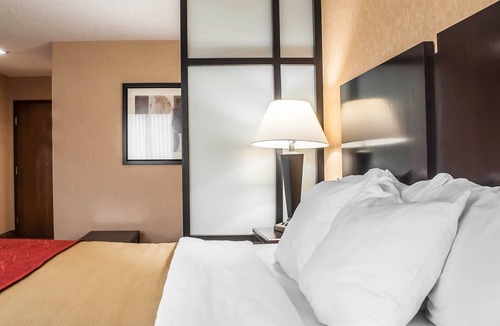 Dunkirk Hotel | Quality Inn Dunkirk