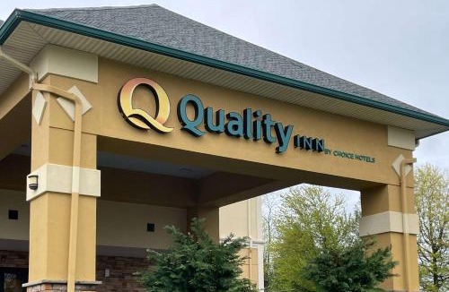 Schooleys Mountain Hotel | Quality Inn Hackettstown - Long Valley