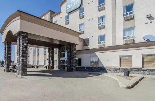 Grande Prairie Hotel | Quality Inn & Suites