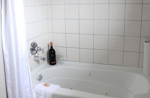 Port Hardy Hotel | Quarterdeck Inn Port Hardy