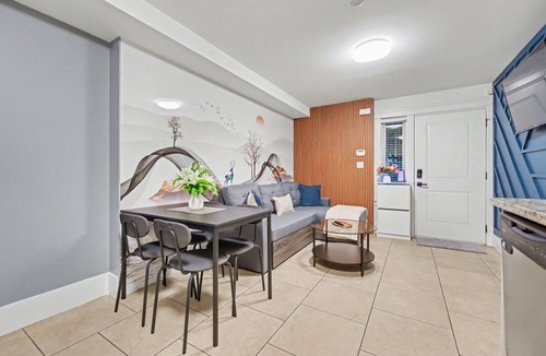 East Side House | Quiant 2 Bedroom Suite