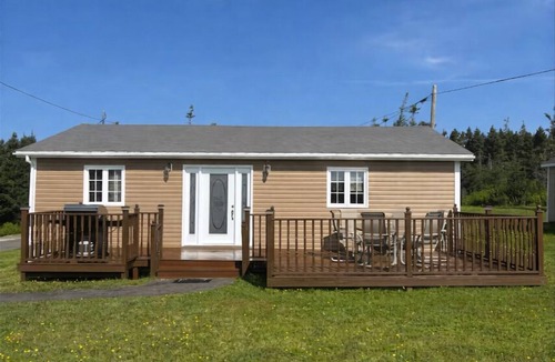 Knights Cove Cottage | Quiet Cove Cottage Acreage Living-Rugged Coastline-Bonavista Peninsula