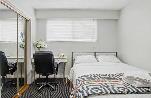 Prince George House | Quiet & Cozy Retreat Near Downtown Prince George